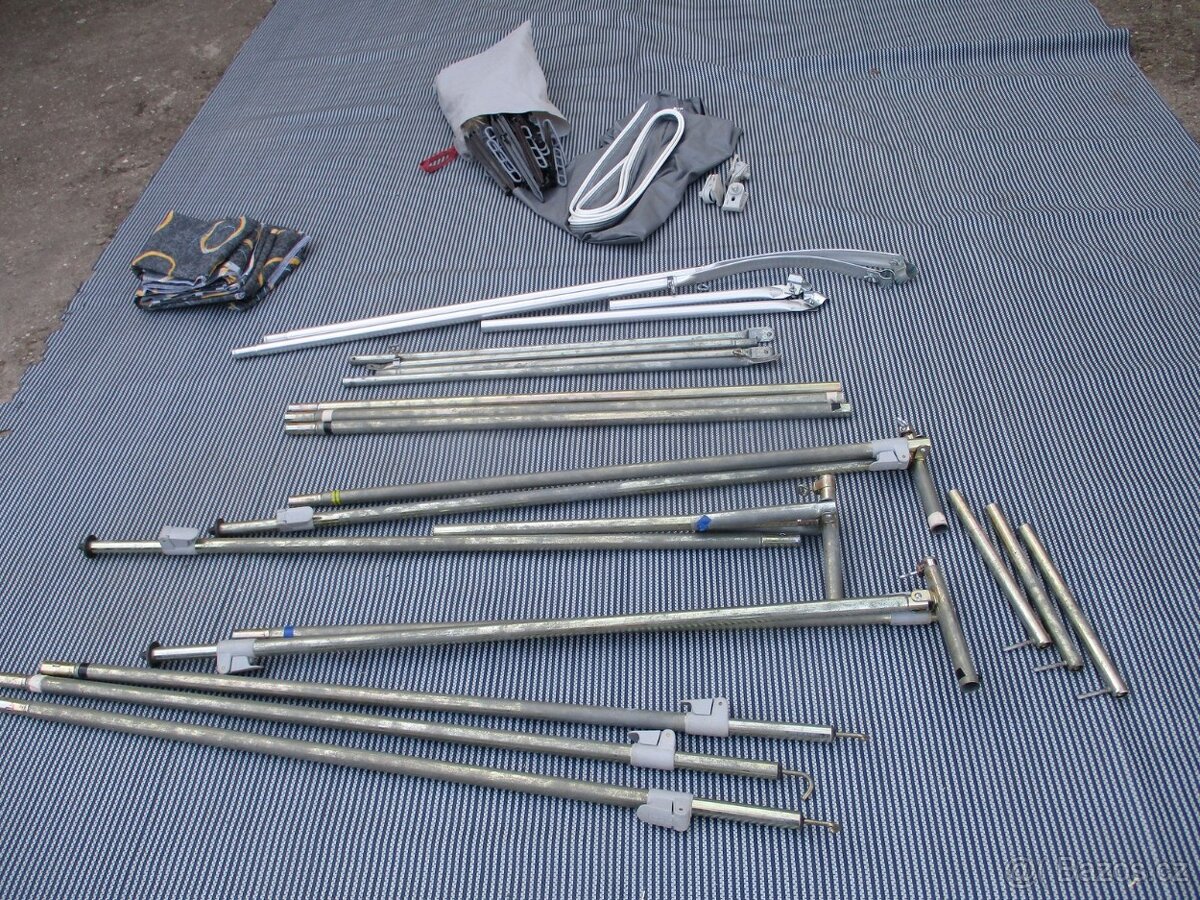 HOBBY 400SF č.740 pro 4. 1150 kg. Bojler. 100km/h. Rok 2002 - 20