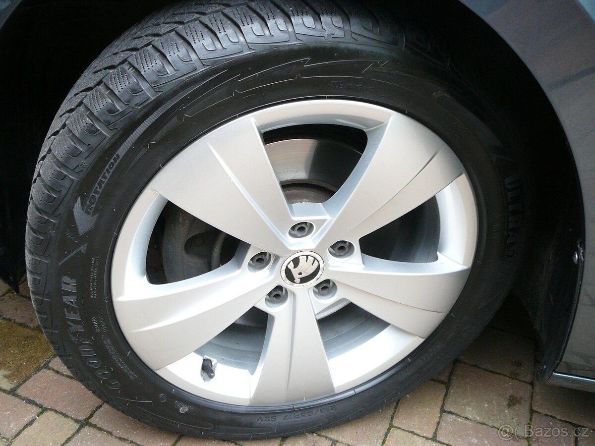 ŠKODA SUPERB 3 COMBI 2.0 TDI 140KW DSG+F1 NAV ACC FRONT LINE - 20