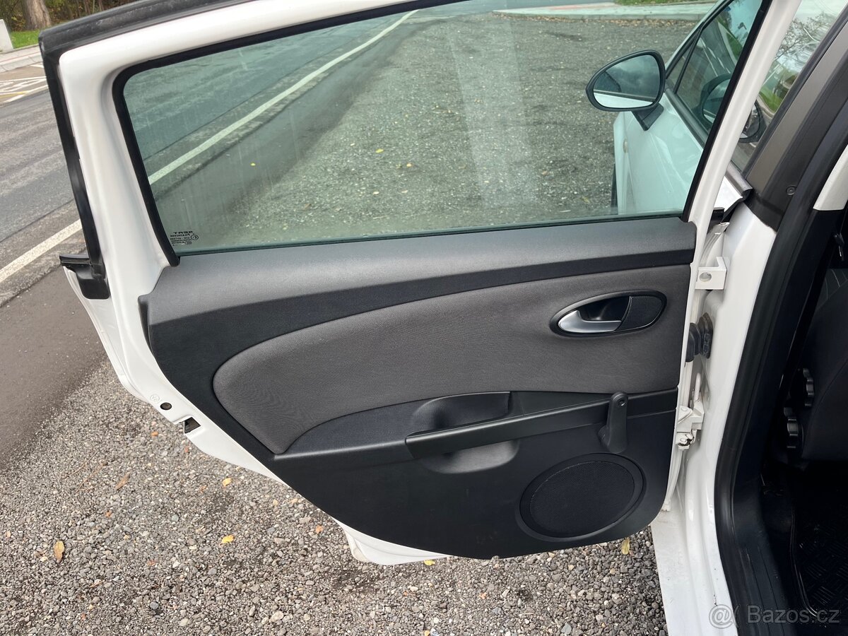 Seat Leon II 1.2 tsi rok 2012 77kw - 20