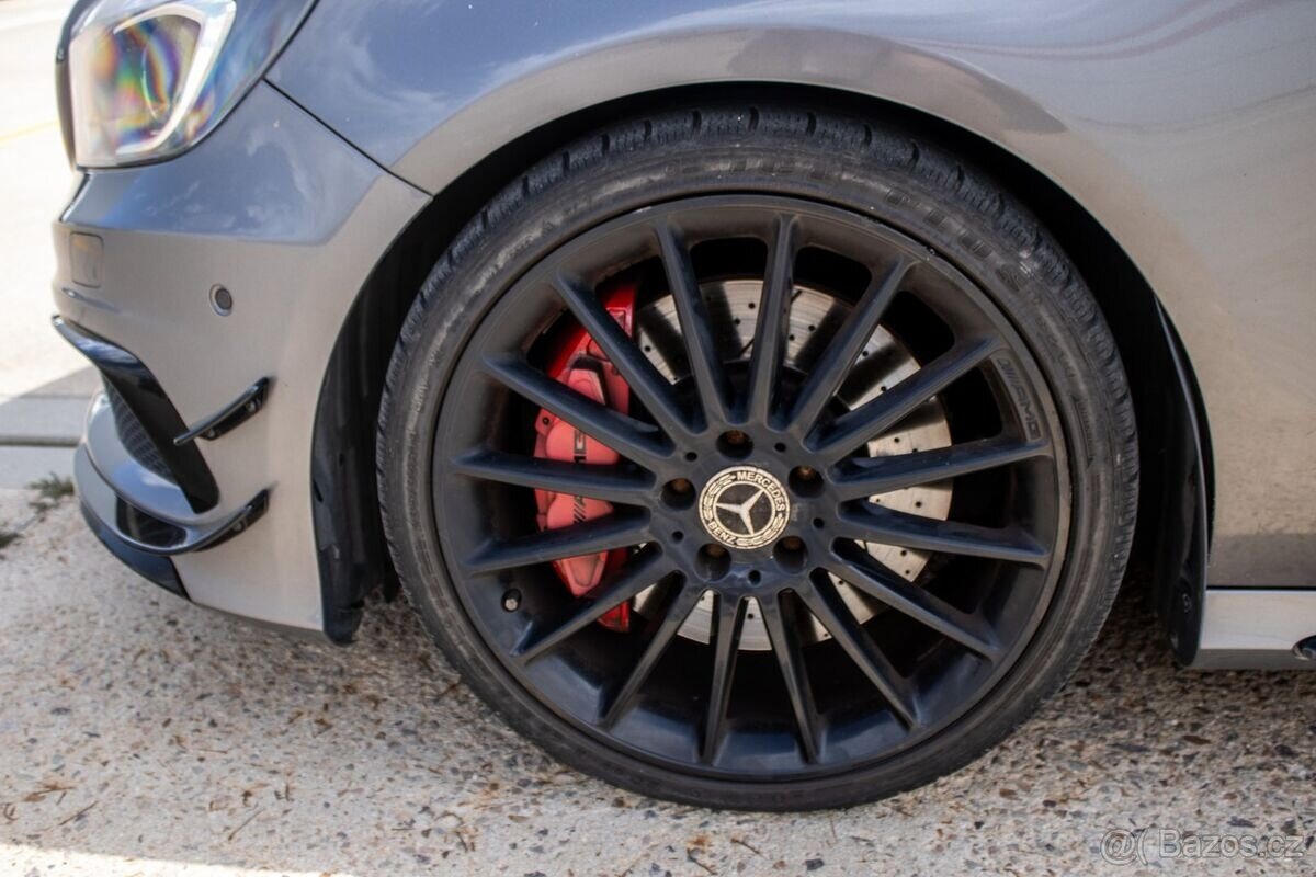 Mercedes-Benz A 45 AMG 4MATIC 2013 - 20