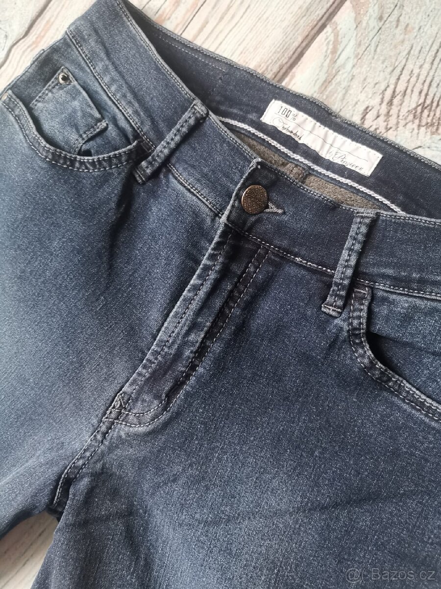 Nové dámské džíny cena za vše - 20