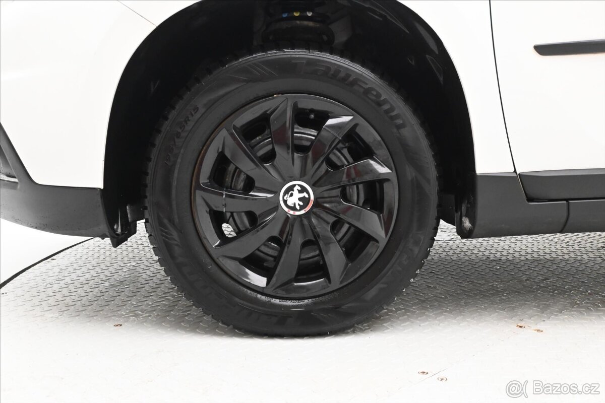 Peugeot 2008 1,2 PureTech 60 kW - 20