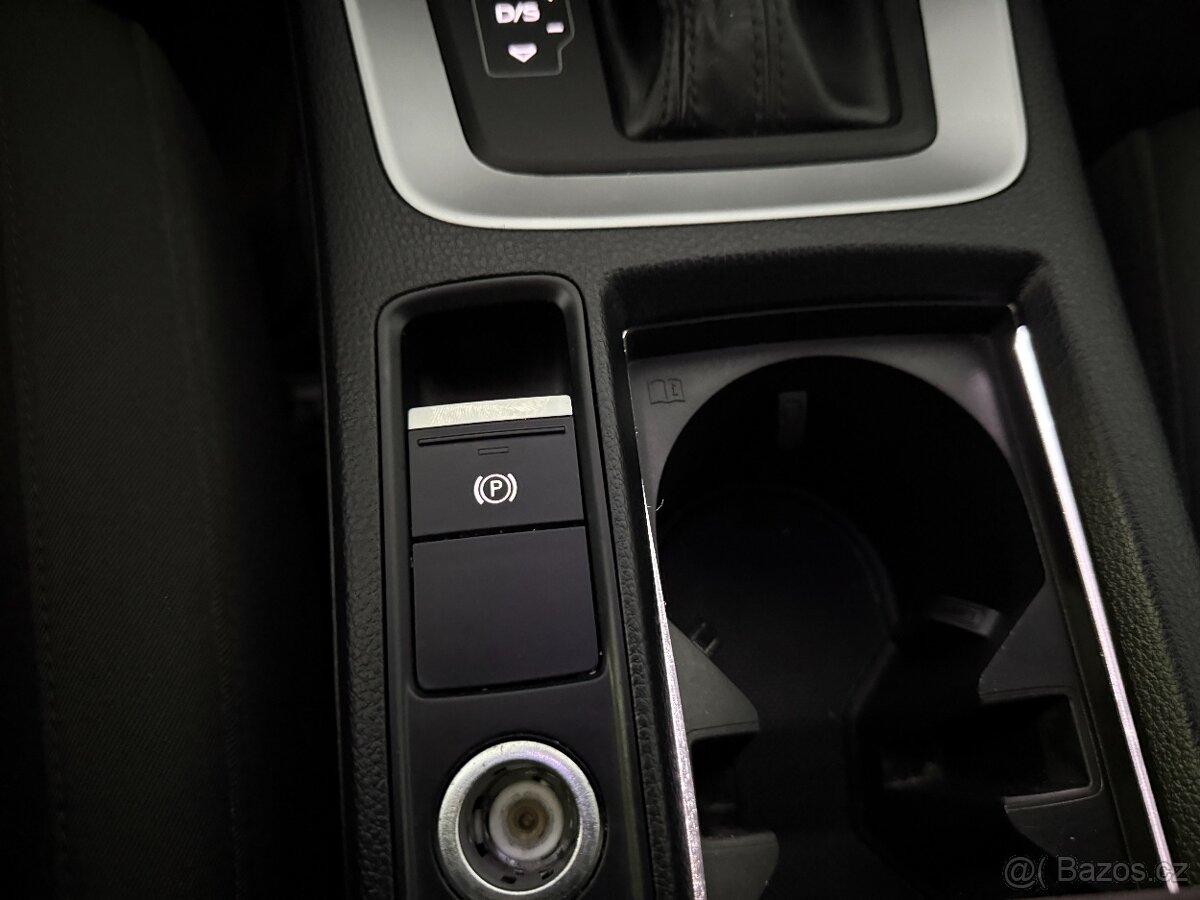 Audi Q3 2,0 TDI 110kW,SERVISKA - 20