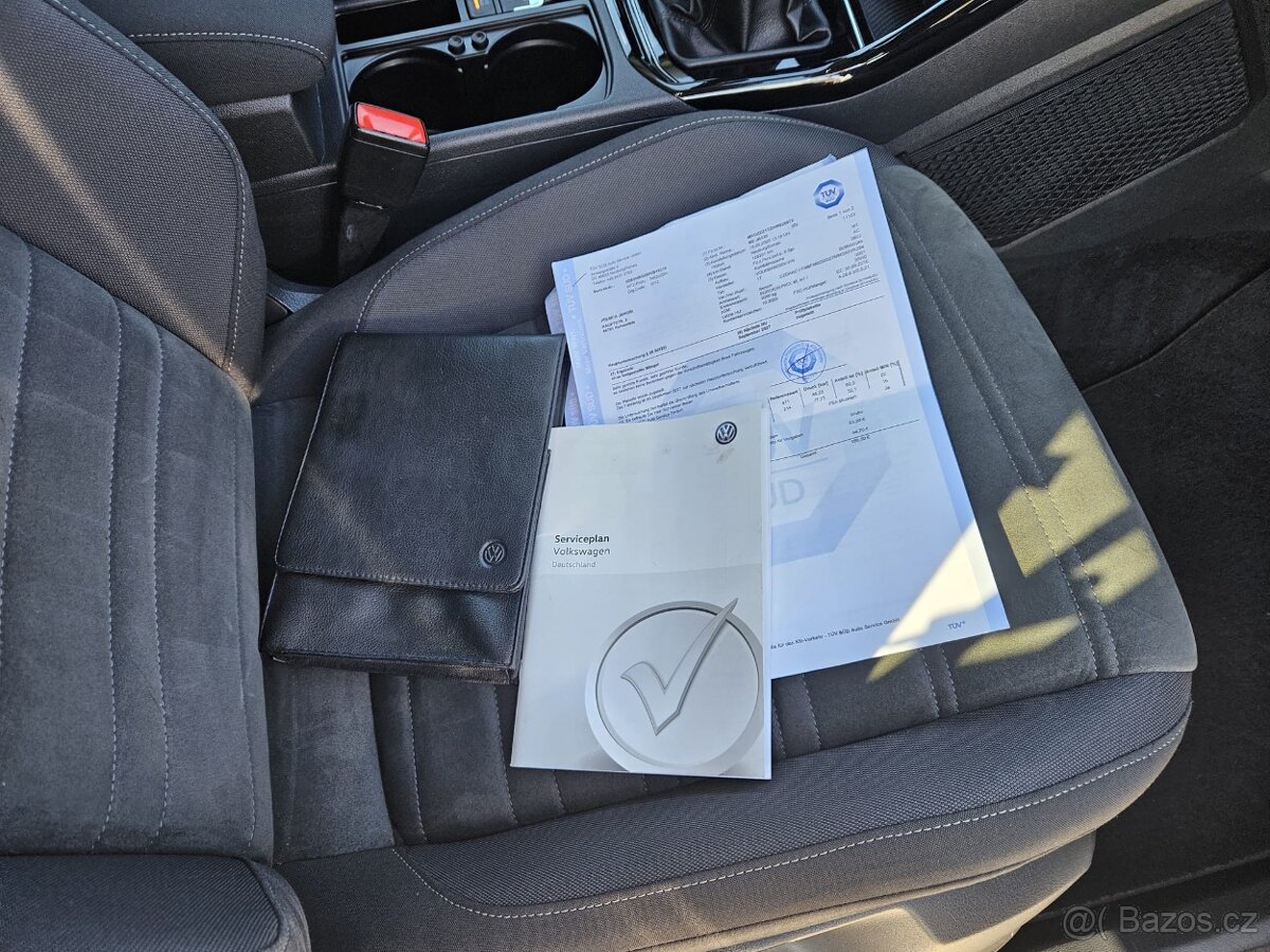 Volkswagen Touran 1.4 TSI 110kw, Highline, Nehavarováno - 20