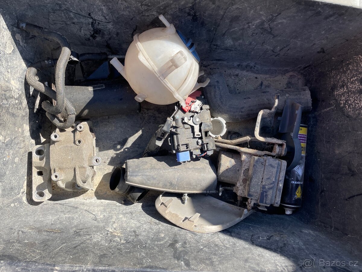 Díly na octavia 2 - 20