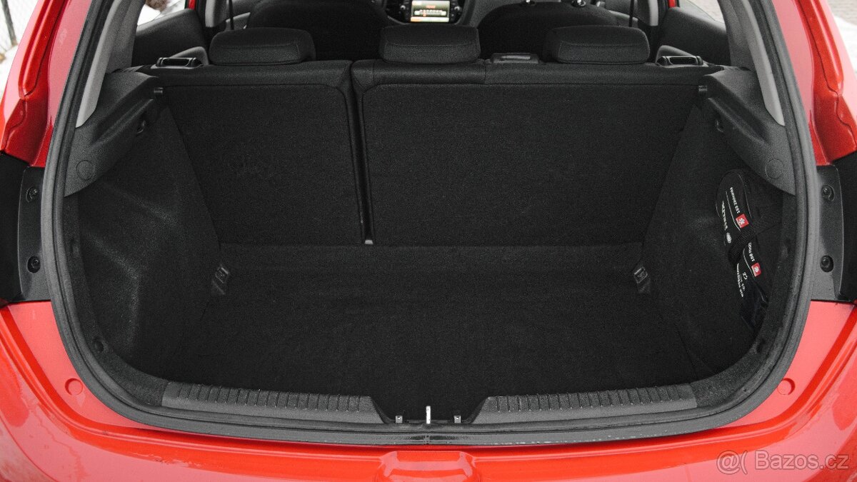 Kia Cee´d, 1,6/99kW Kamera Navigace 1.maj - 20