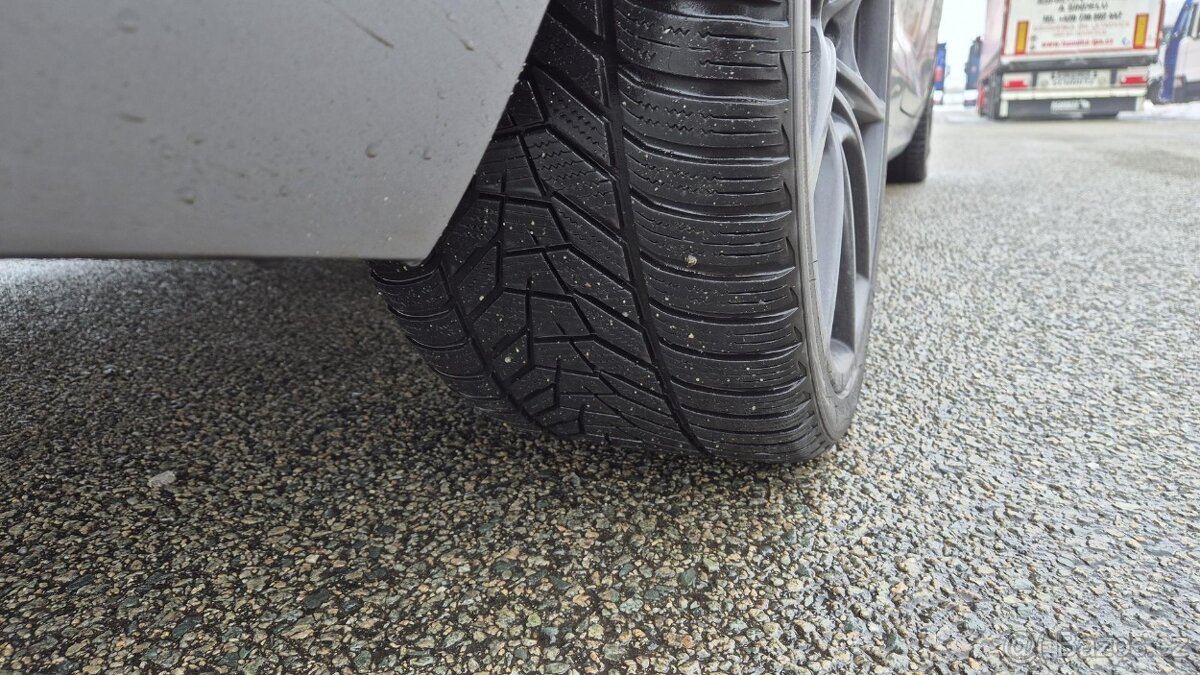 BMW 650i XDRIVE 4,4i 330 kW - 20