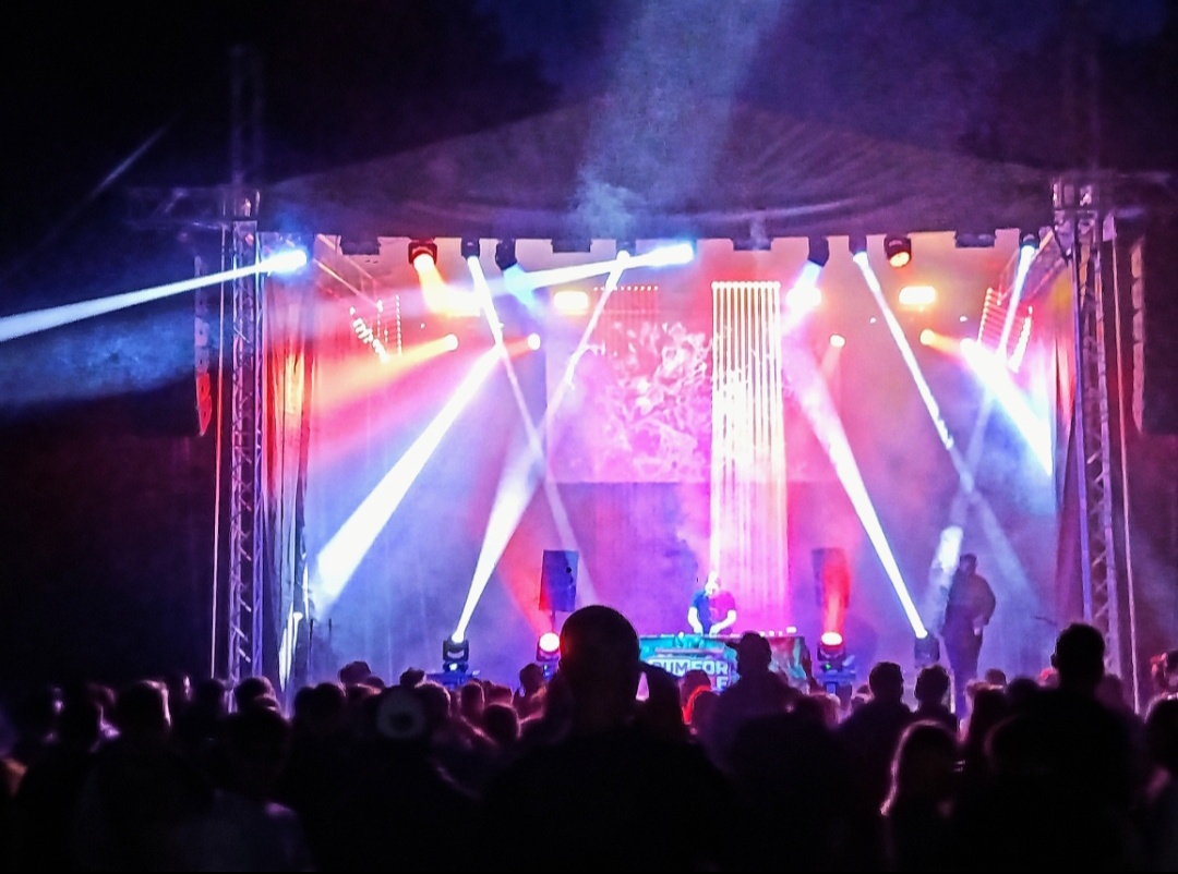 Novinka ..180 w Beam/Spot/Zoom - 20