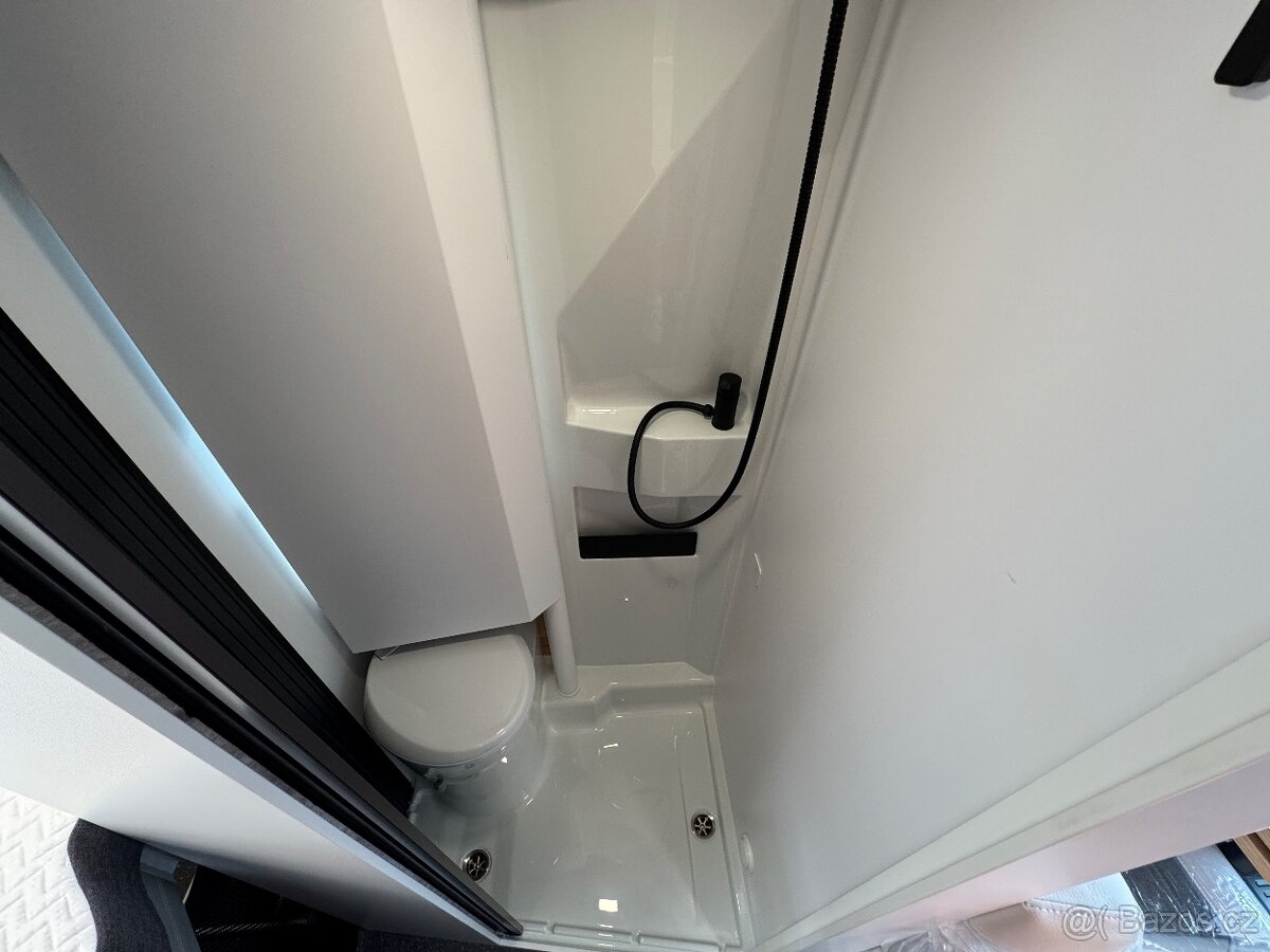 ADRIA TWIN 640 SGX edice 60Y, plná výbava - 20