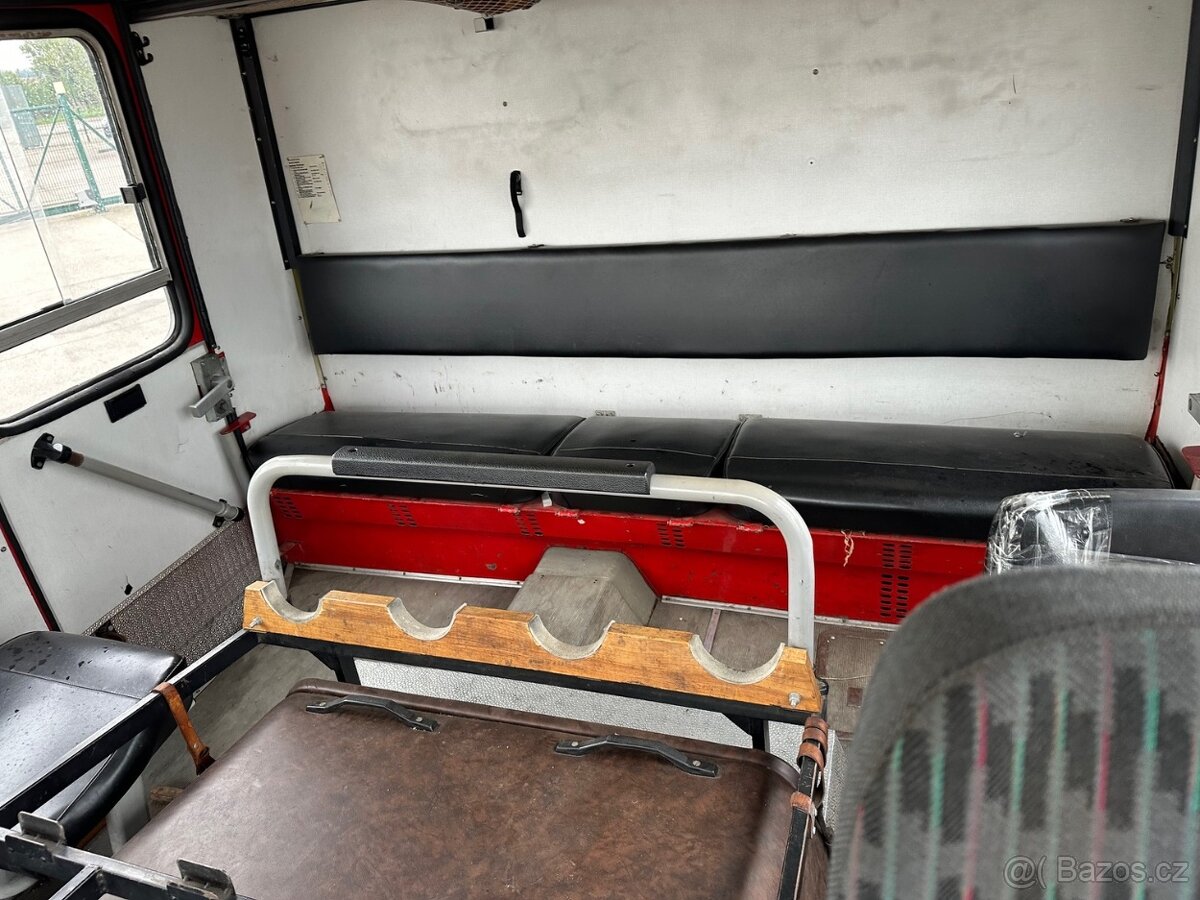 KAROSA hasičské vozidlo 1990 VIN 017 - 20