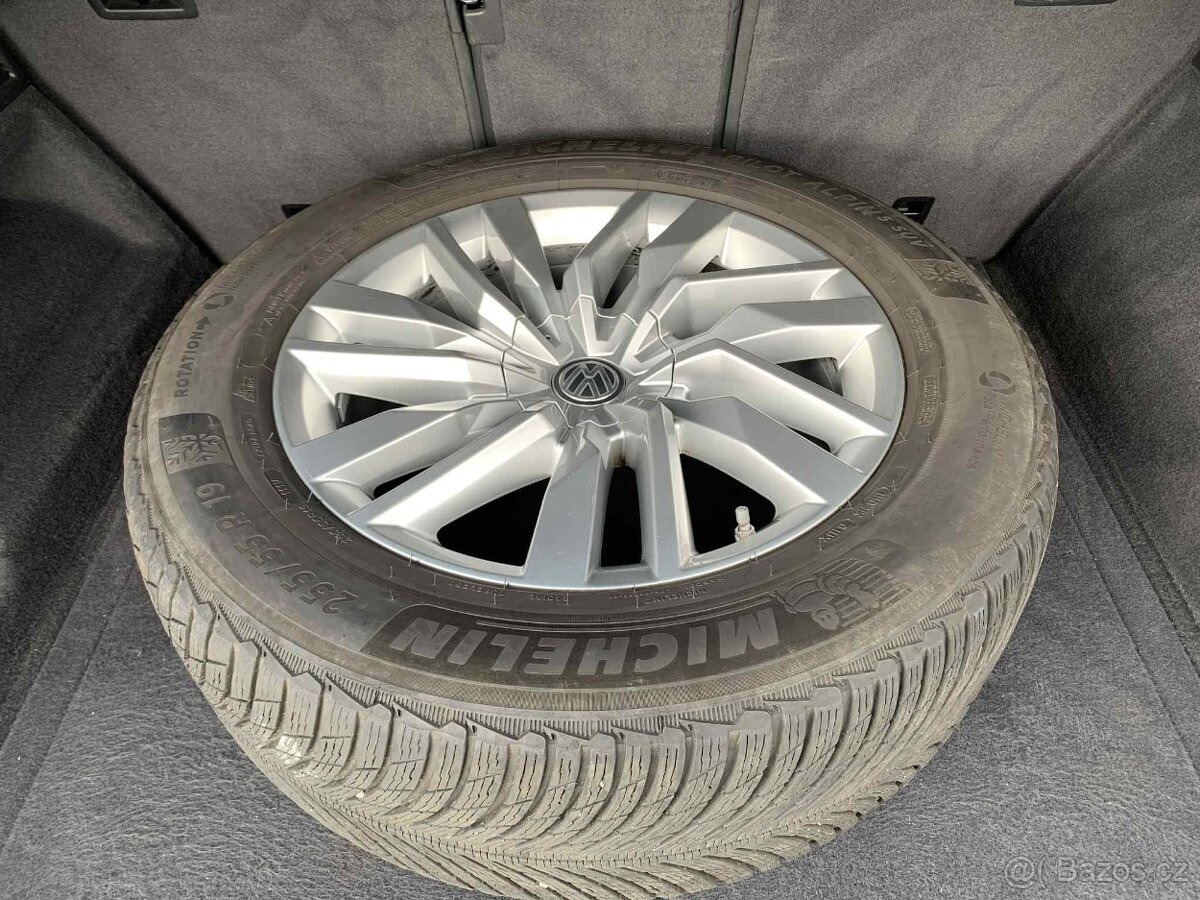 VW Touareg 3.0 TDi 210 kW/DSG /4×4/FULL LED/2xAlu/12.2020 - 20