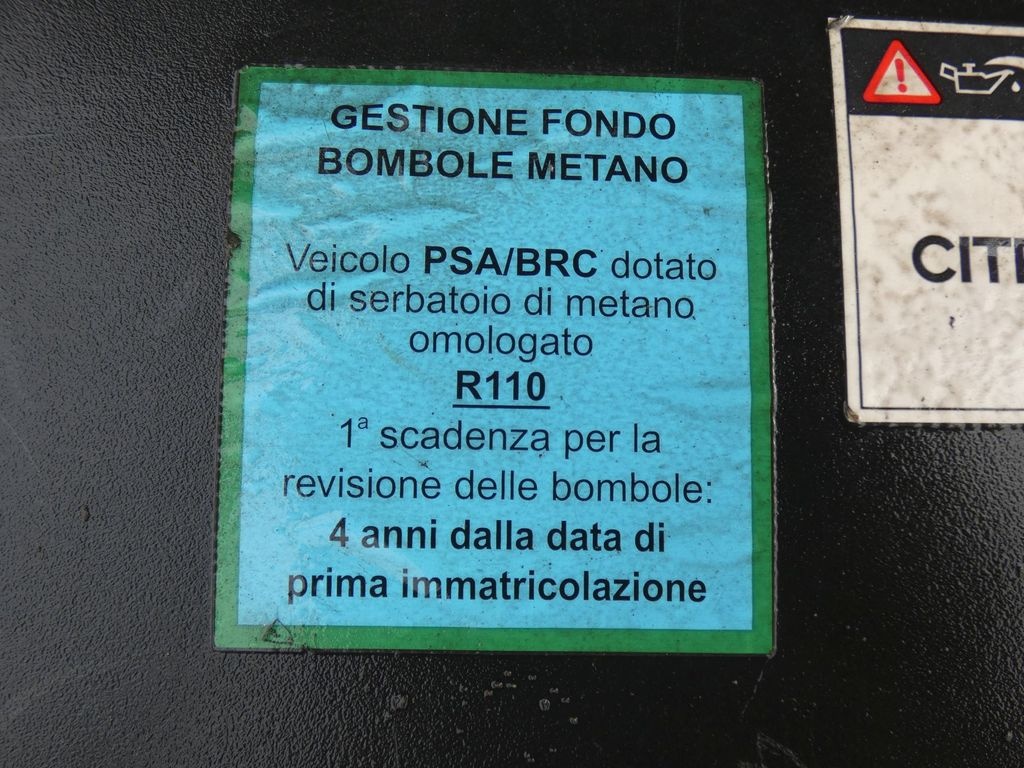 Citroën C4 Picasso 1.8 CNG originál - 20