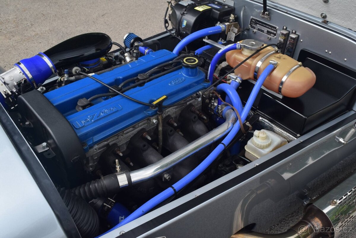 VM 77 (Caterham) 2000 - 20