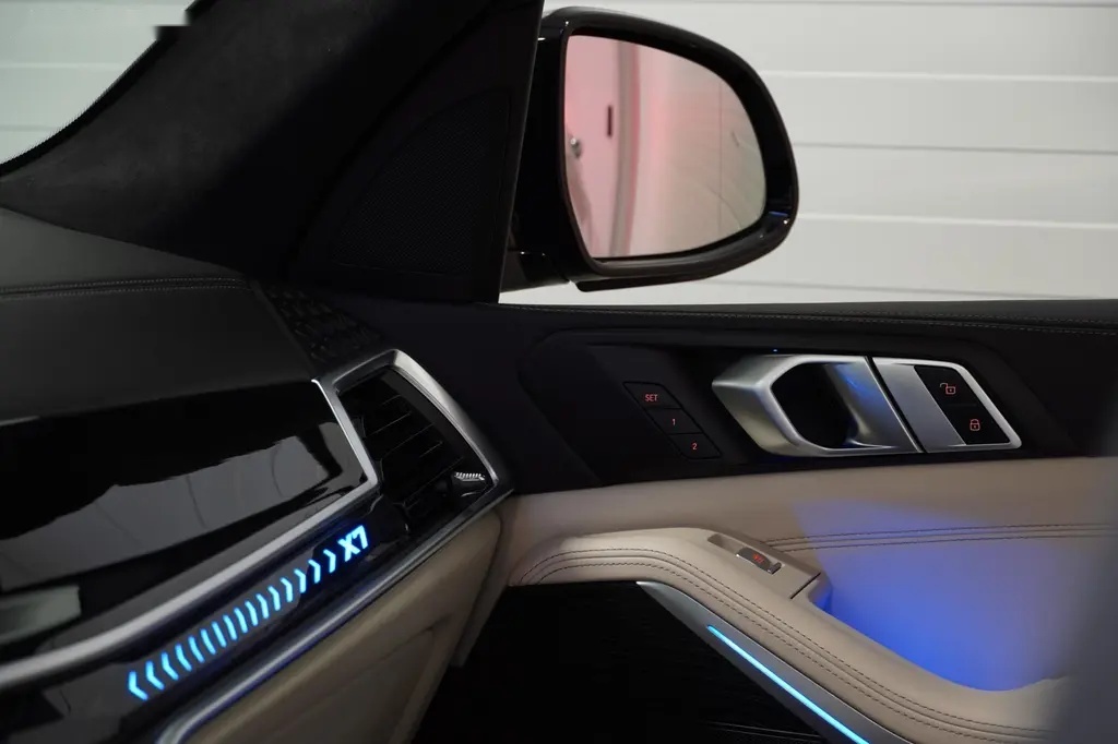 BMW X7, 40i,M-paket,ČR,DPH,HUD, - 20