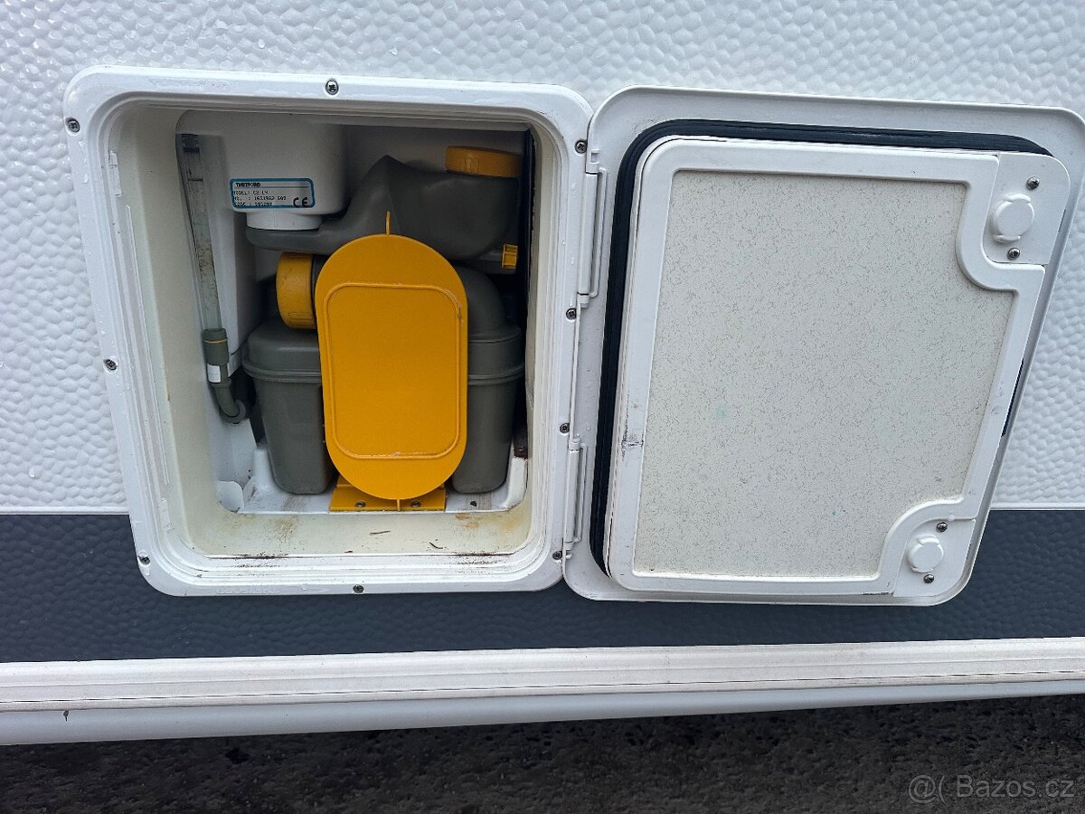 Karavan Hobby Landhaus - Přídavná Střecha, Předstan - 20