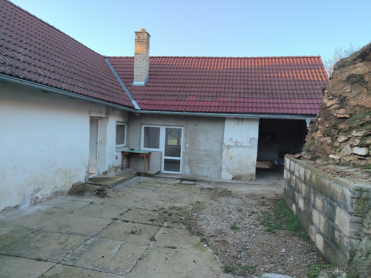 Prodej domu v Častohosticích - 20