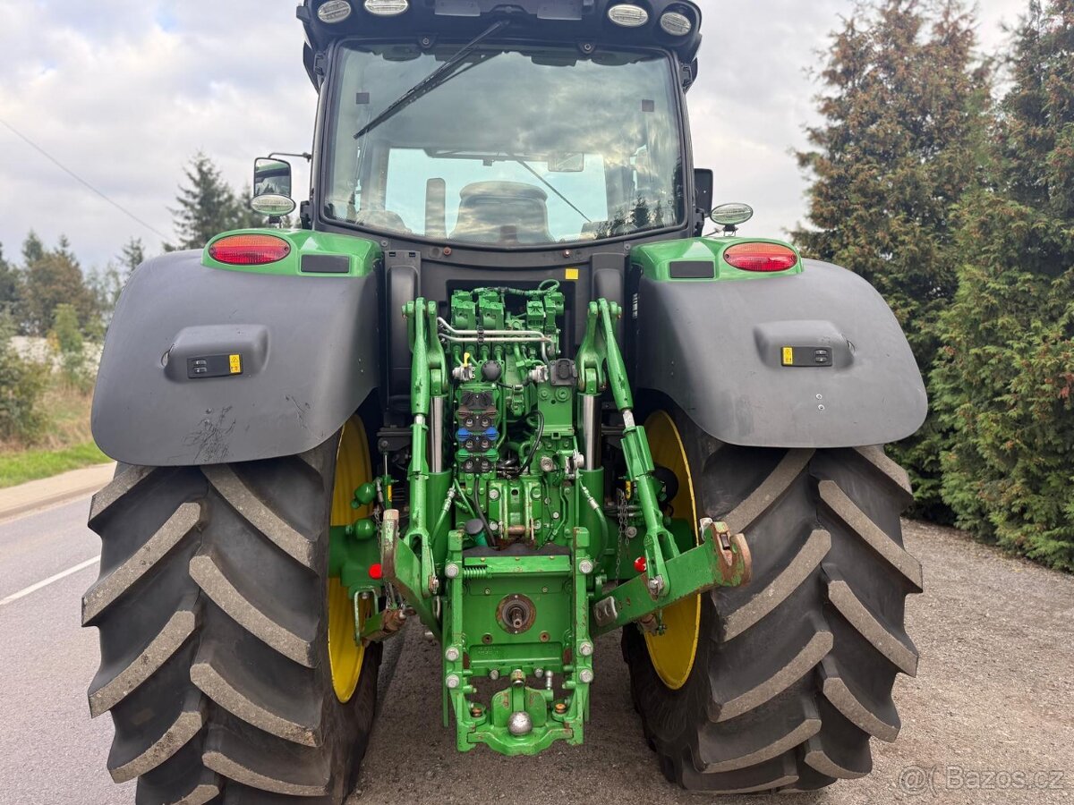 Zemědělský traktor John Deere 6215, rok výroby 2017, 7600 mo - 20
