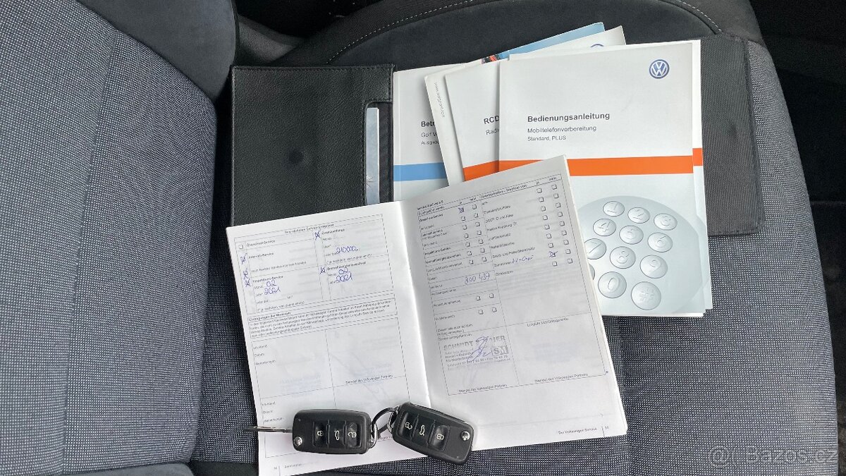 VW GOLF VI 1.6TDi STYLE CLIMATRONIC - 20