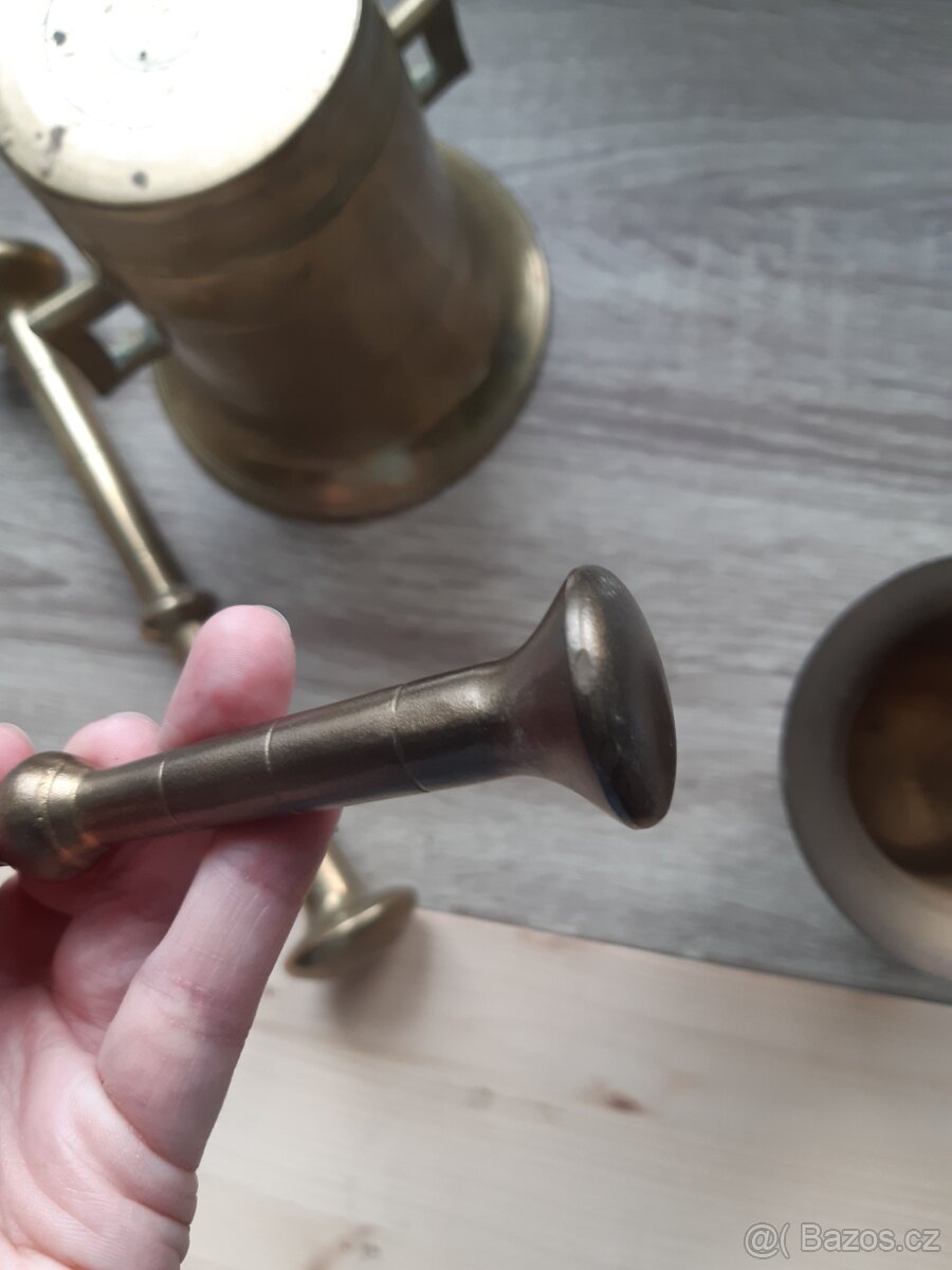 Mosazné hmoždířé s tloukem - 20