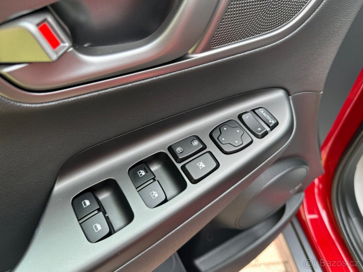 Prodávám Hyundai Kona 150kw 64 kWh Premium - 20