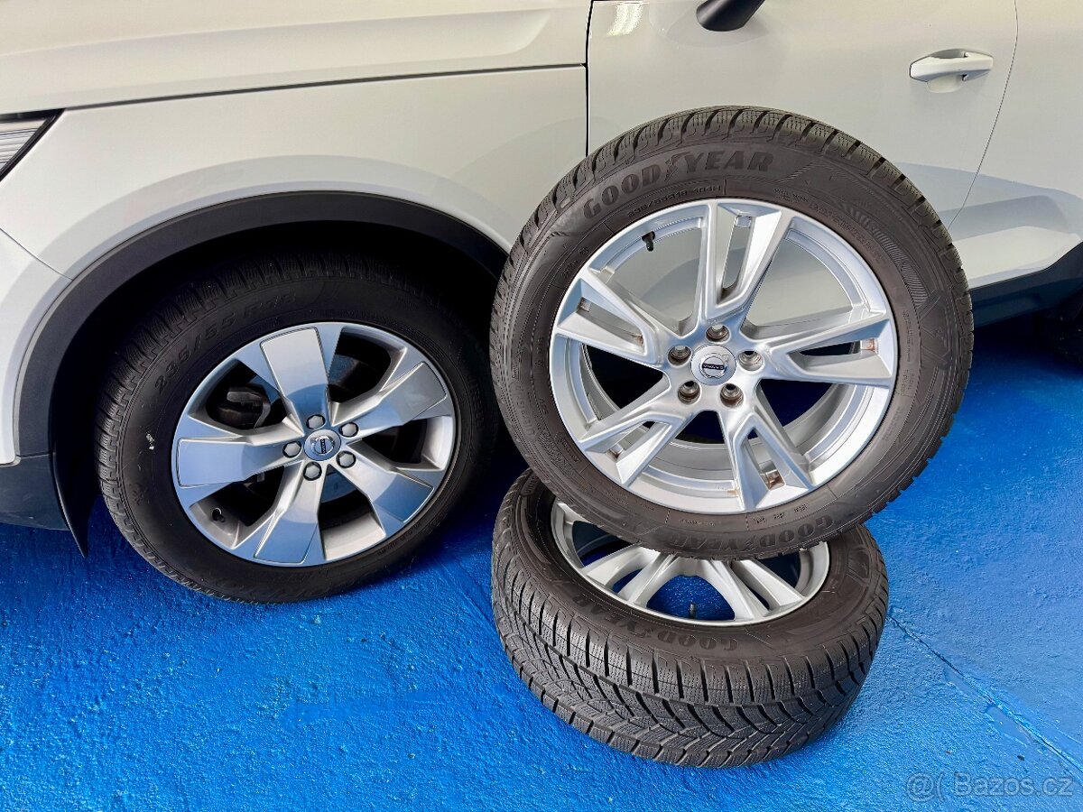 Volvo XC40 2,0 D3 DRIVE-E Momentum PRO Awd 4x4 Automat - 20