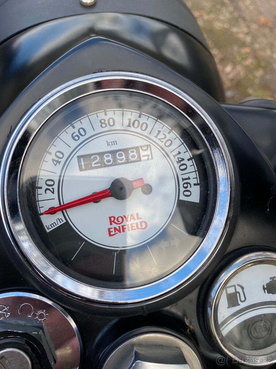 Royal Enfiel Classic 500 - 20