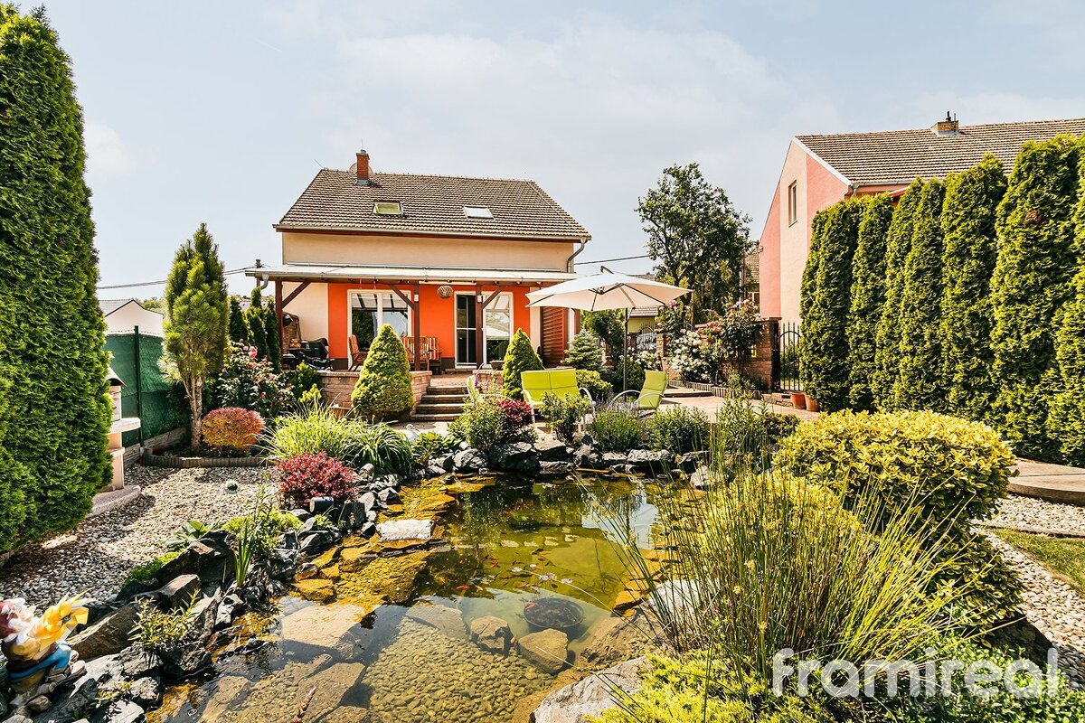 Prodej rodinného domu 5+kk se zahradou a terasou, Blučina – - 20