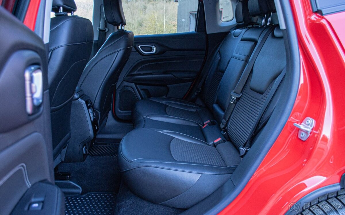 Jeep Compass 1.3 GSE Night Eagle - 20