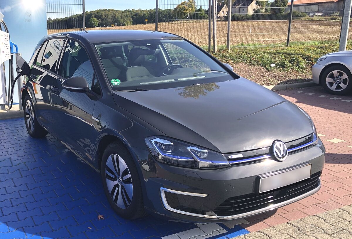 Volkswagen e-Golf, VirtKokpit_TČ_ACC_Bezklíč_Záruka - 20