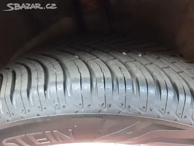 VW Sharan 2.0TDI 103kW, DSG, 7.míst, 2014, xenon, po servisu - 20