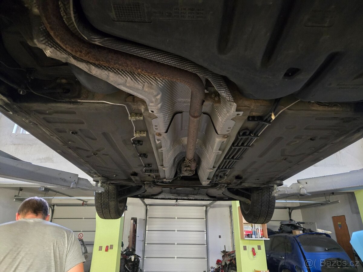 Renault Scenic III 1,6DCi 96kW Luxe, kůže, navi, - 20