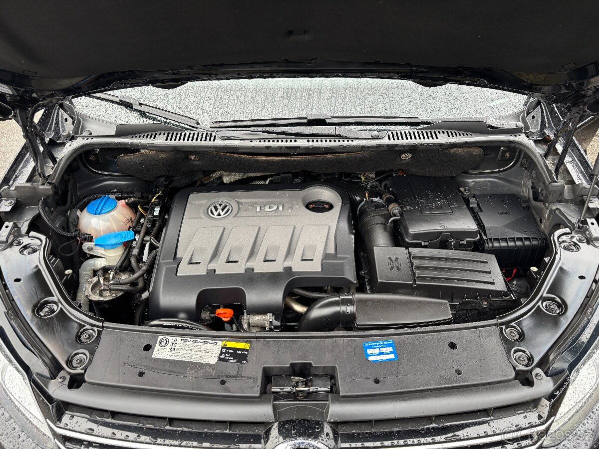 Volkswagen Touran 2.0 TDI MATCH 7 MIST - 20