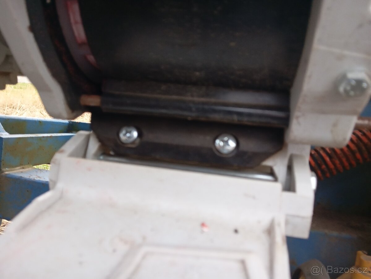 Predám sejacku - 20