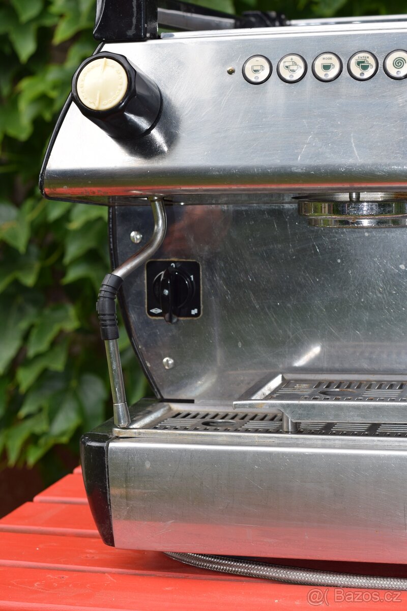 profesionální kávovar La Marzocco GB5 3gr plus acaia pearl - 20