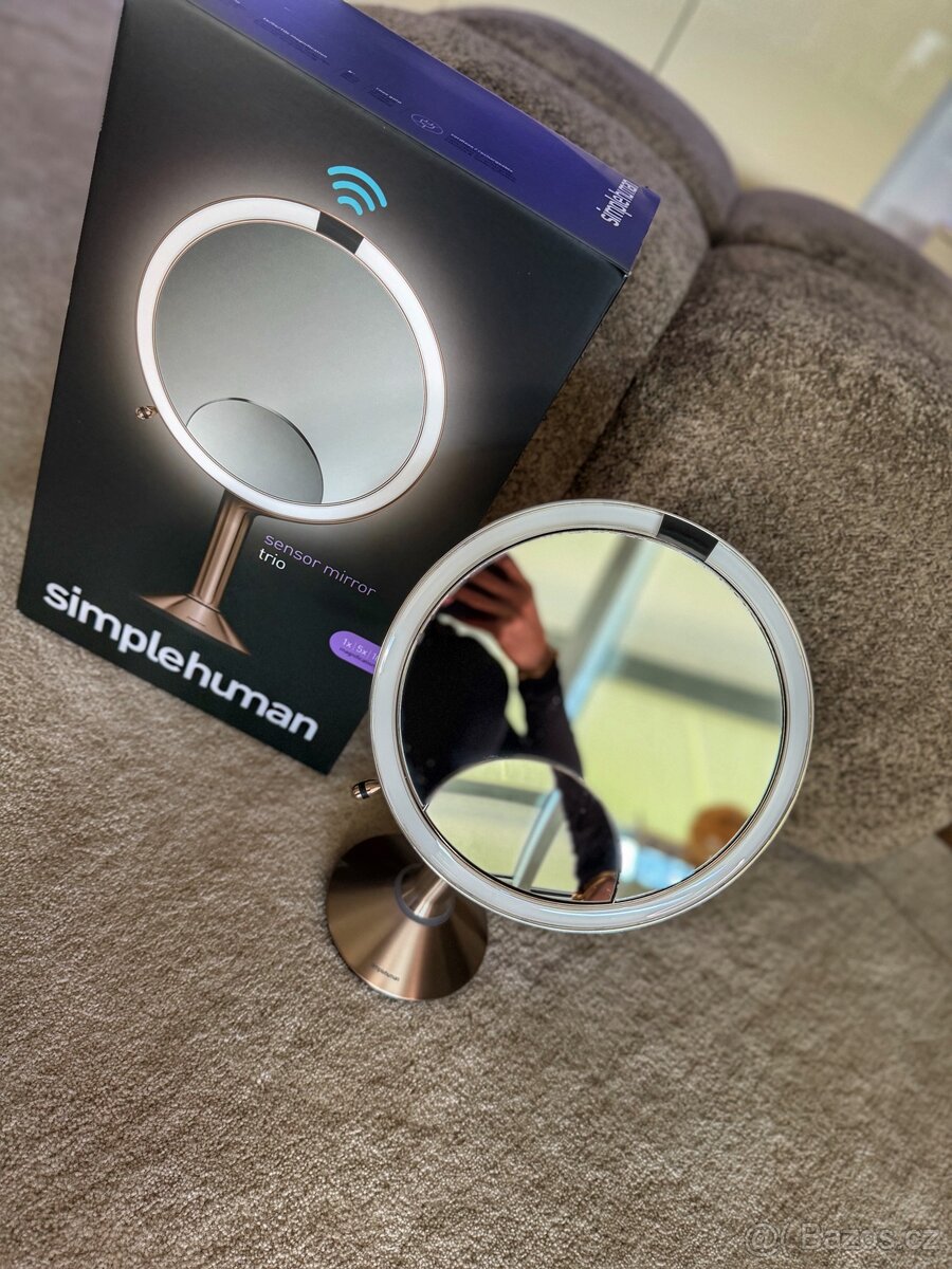 Luxusní, kosmetické zrcadlo s led SIMPLEHUMAN - 20
