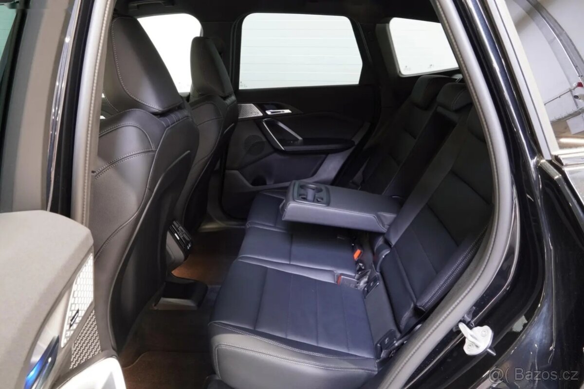 BMW X1, Xdrive23d,M-Paket,DPH,PAMĚTI - 20