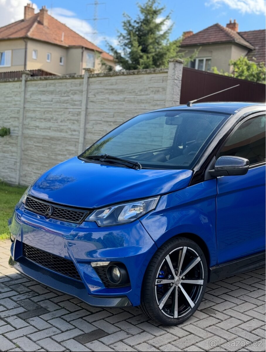 AIXAM COUPE auto od 15let - 20