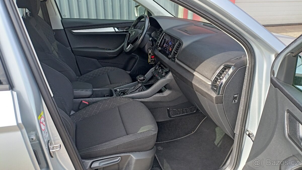 ŠKODA KAROQ 1,6 TDi DSG 2018 186t km pěkný,bez koroze - 20