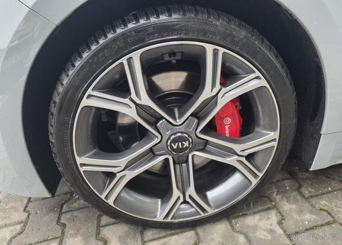 Kia Stinger 3.3-GT-PANORAMA-MAX.VÝBAVA - 20