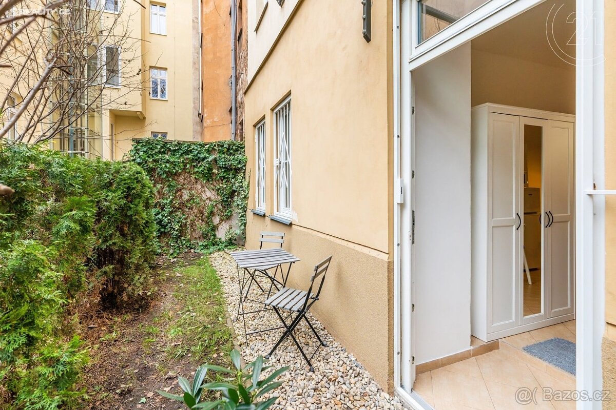 Prodej bytu 2+kk 49 m² Grafická, Praha - Smíchov - 20