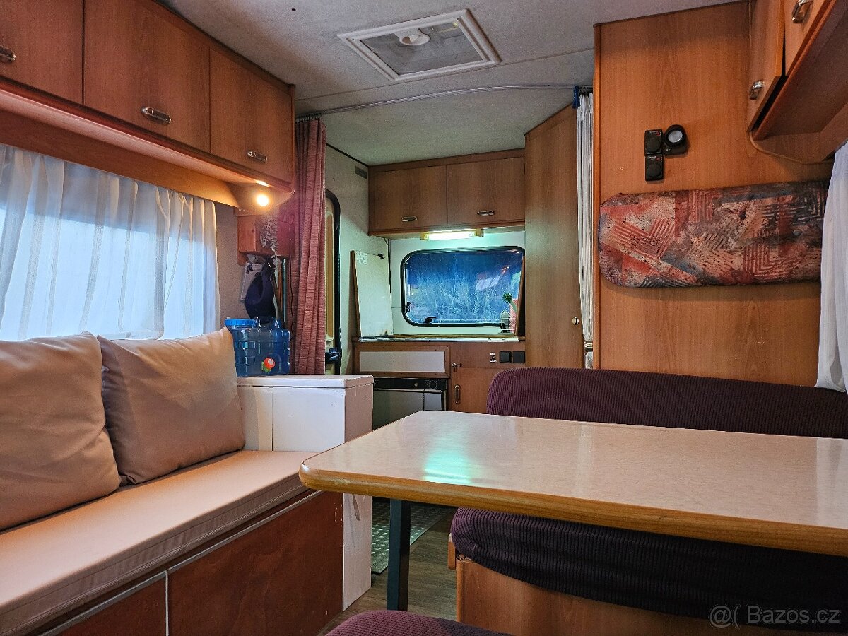 Obytný automobil Ford Transit - 20