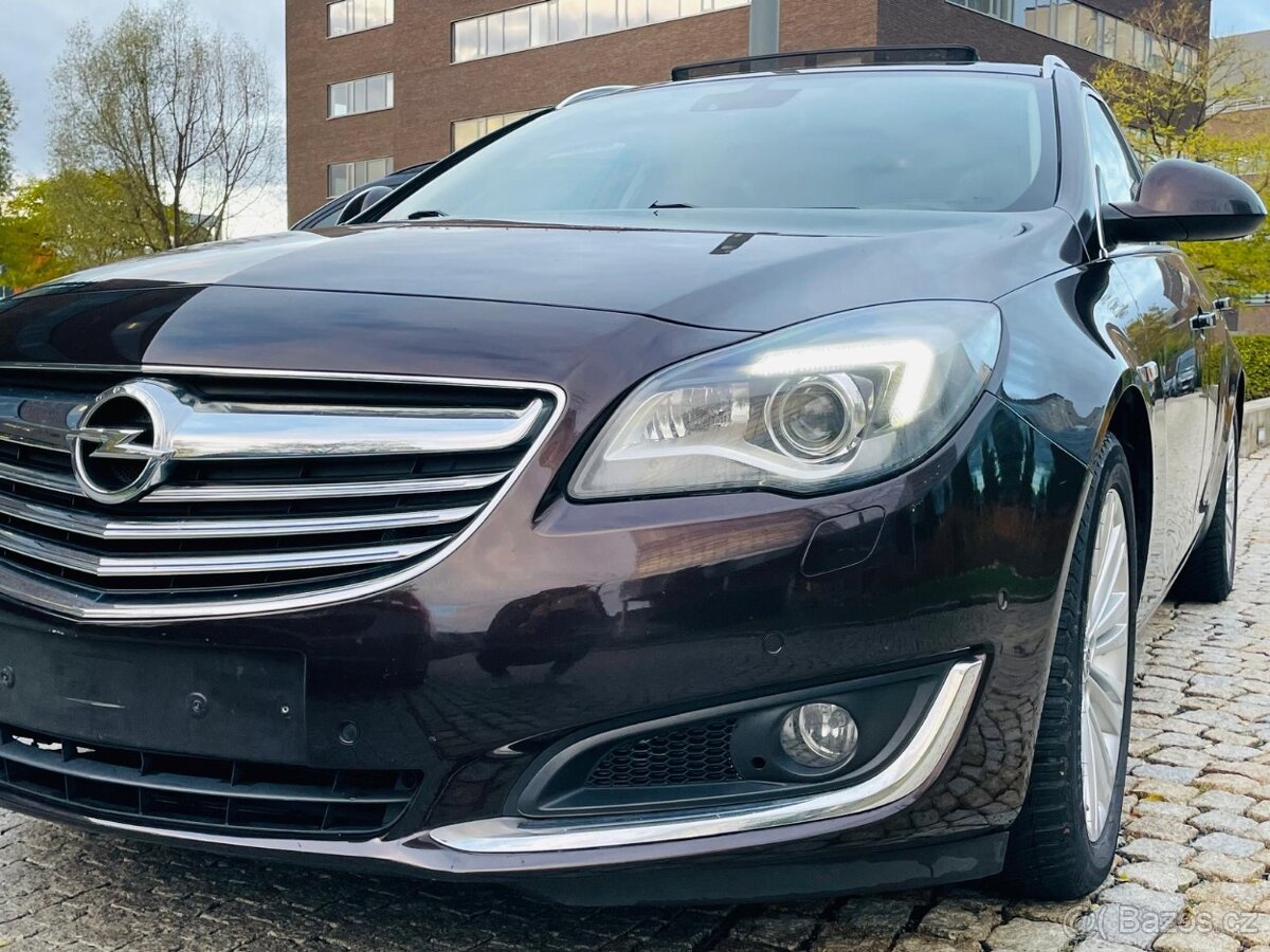 Opel Insignia 2.0CDTi 120KW AUTOMAT LED SERVISKA TAŽNÉ - 20