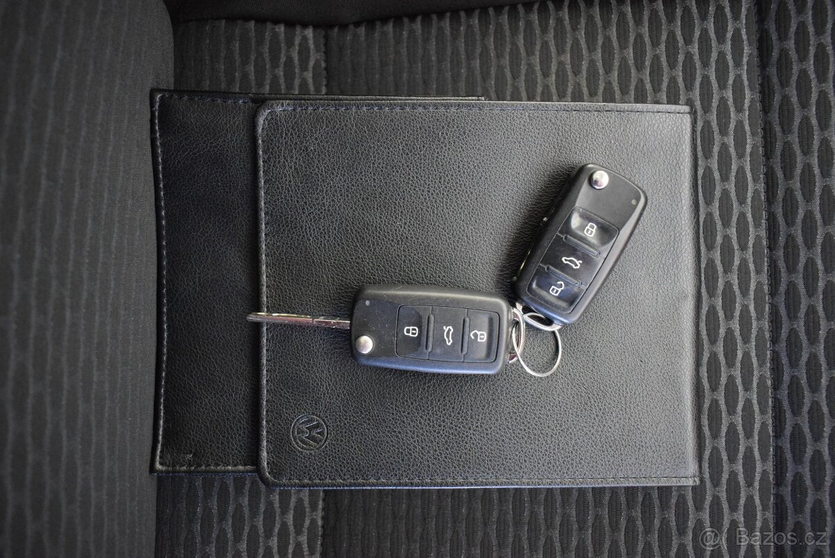 Volkswagen Golf 1,4 TSi 90 kW, 1.maj,digiklima,serviska - 20