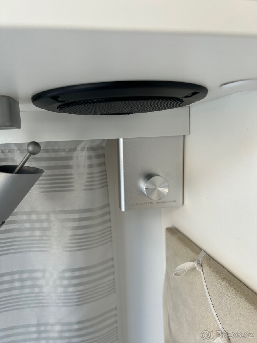 Adria Altea 402PH, NOSIČ KOL, MEDIA, VELKÁ LEDNICE, - sleva - 20