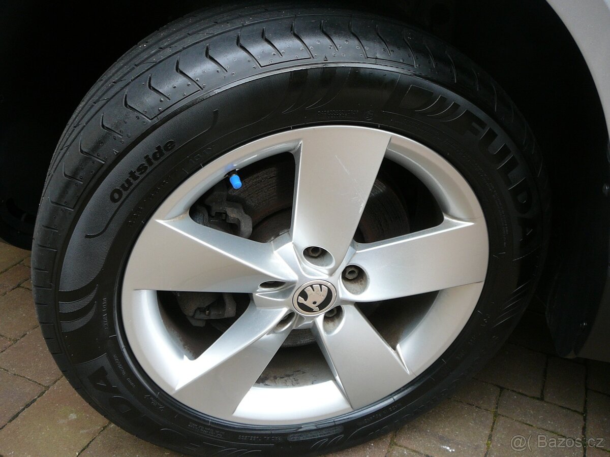 ŠKODA KAROQ 2.0 TDI 110KW 4x4 FULLLED NAV FRONT OPCPARK - 20