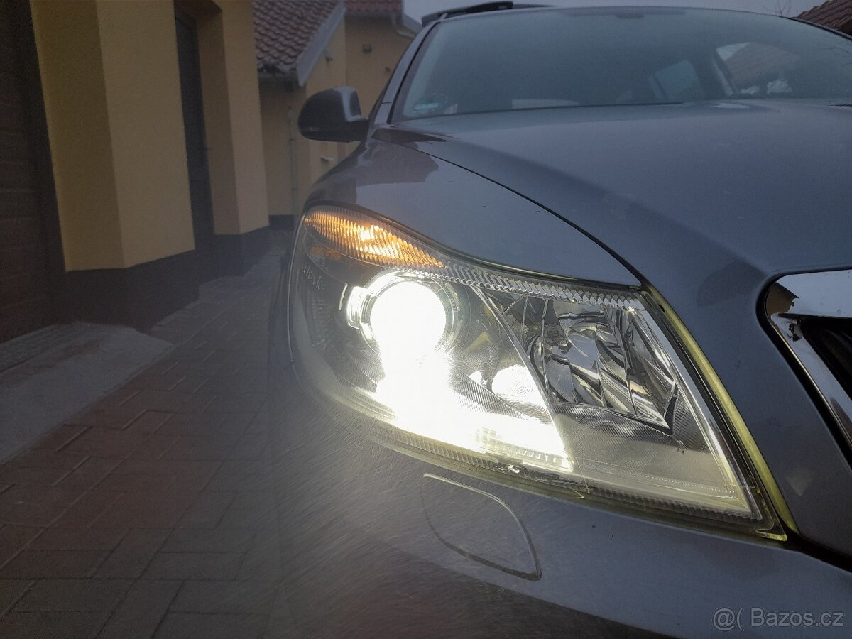 ŠKODA OCTAVIA KOMBI II FACELFT 1,4 TSI,2012,XENONY - 20
