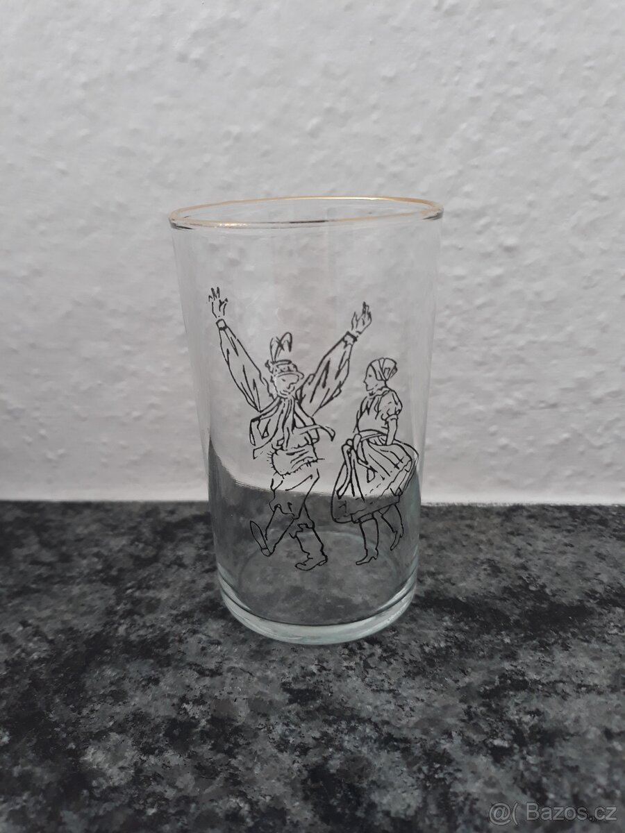 Skleněné mísy, vázy, tácy, cukřenka, konvička, popelníky, - 20