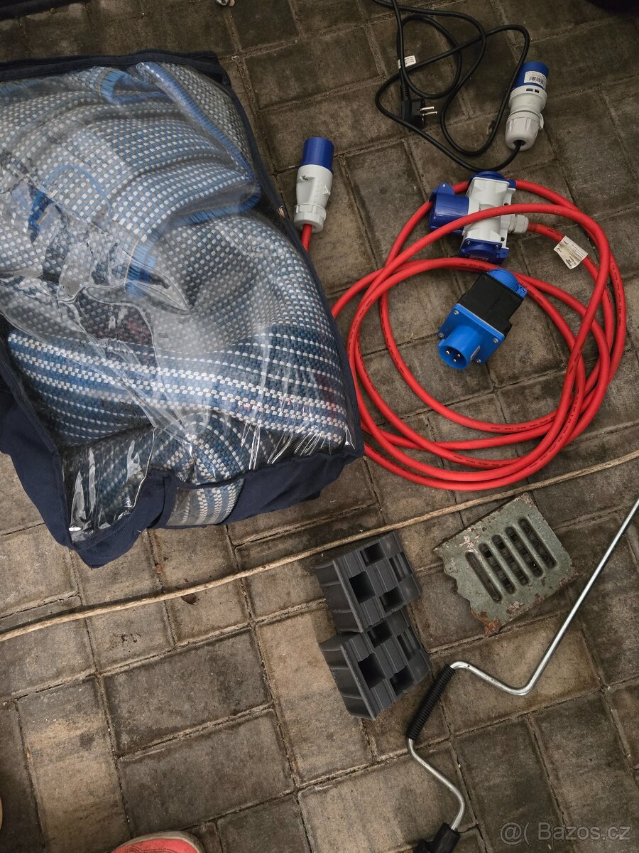 Obytné auto Renault Master 2,5/ 88kw - rok 2008 - 20