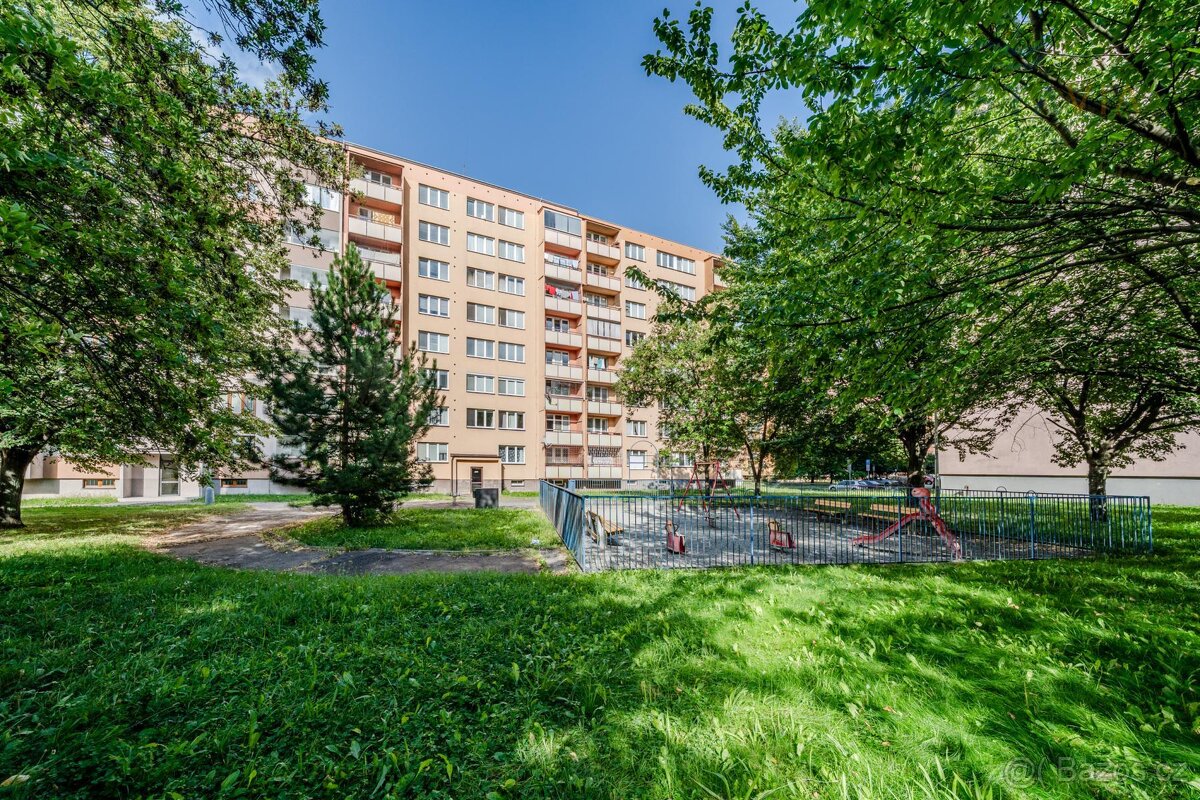 Nadstandartní byt 3+1, 78m2, s 2 wc, sprchovým koutem i vano - 20