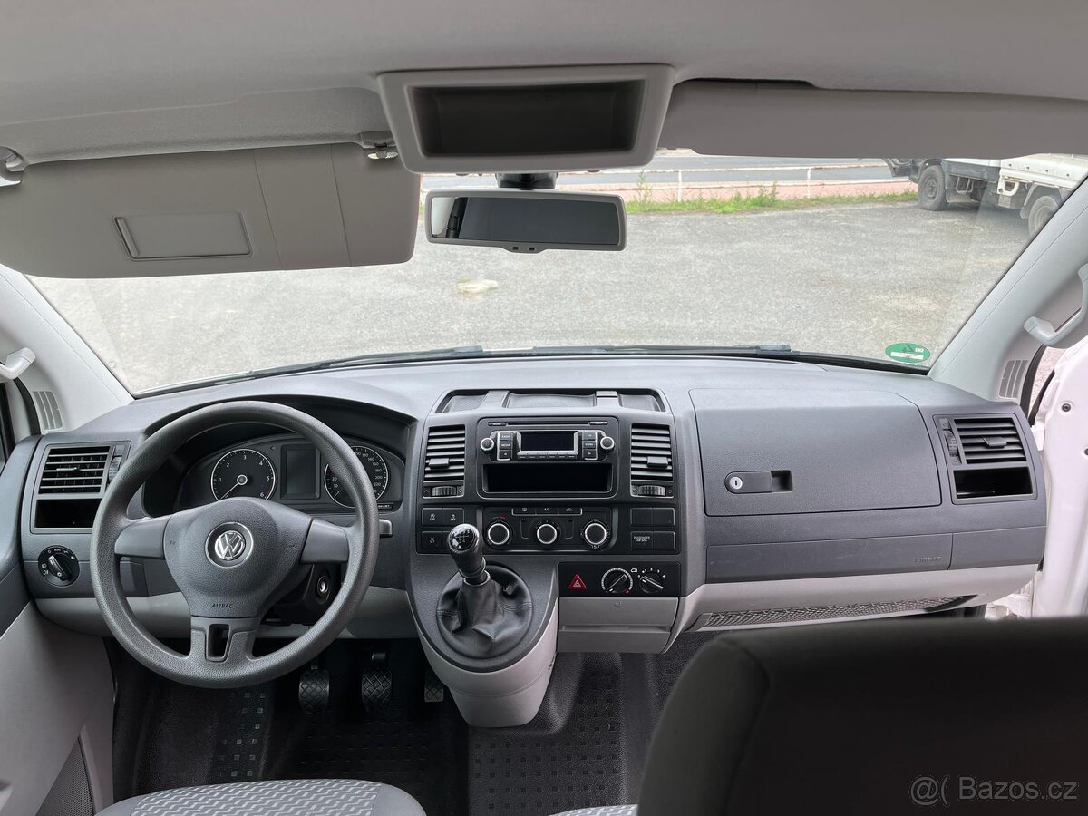VW TRANSPORTER T5 2.0 TDi SERVISNÍ KNIHA 9.MÍST - 20